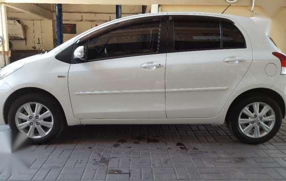 Toyota yaris 2012) honda jazz 2010) vios 2011) ford focus) wigo 2012)