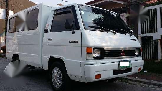 mitsubishi L300 FB dual aircon