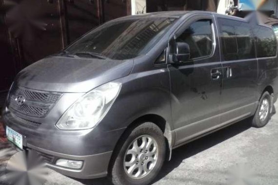 2011 hyundai grand starex vgt gold