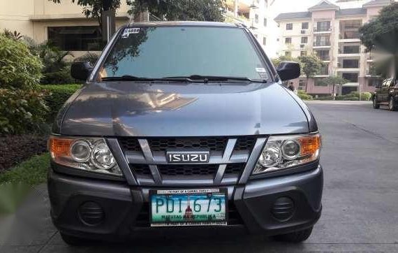 Isuzu Crosswind XT 2010 alt. Innova adventure avanza 2011.2012.2009