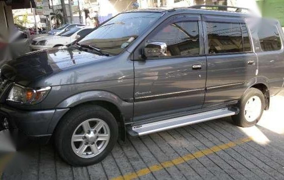 Isuzu Crosswind XT 2011 Sportivo look