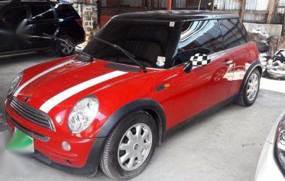 Mini Cooper 2000. registered.