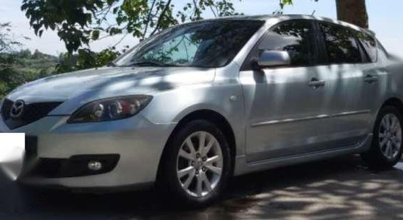 2008 mazda 3 hatchback and  2005 mitsubishi Montero