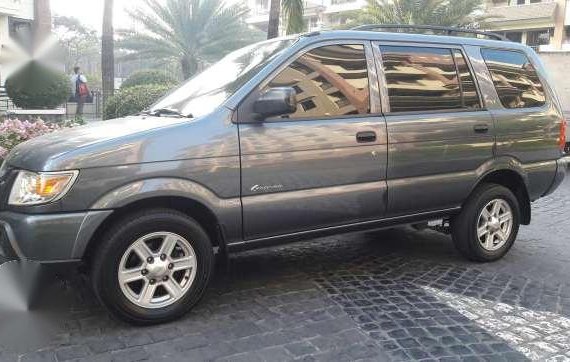 Isuzu Crosswind XT 2010 good as new