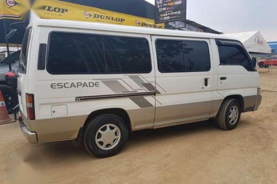 2013 Nissan Urvan escapade same w grandia starex van 12 to15 seats