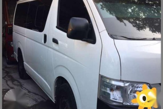 2015 Toyota HiAce Commuter Manual Shift (White Color)