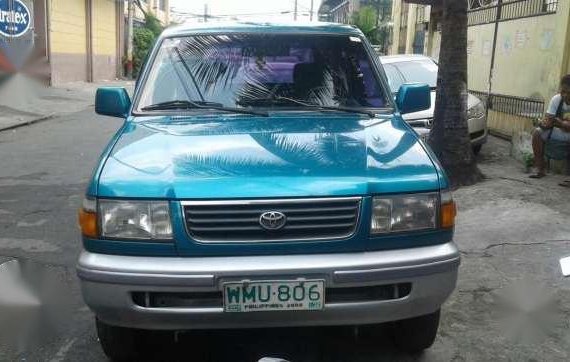 Toyota revo 2000 model