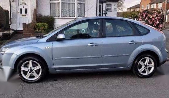 hatchback - ford focus 2008 - top of the line - automatic