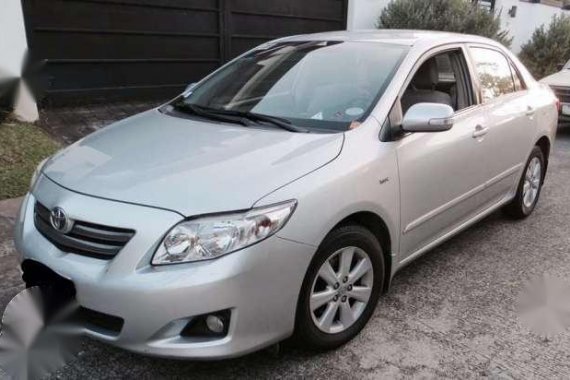 toyota corolla altis 2010