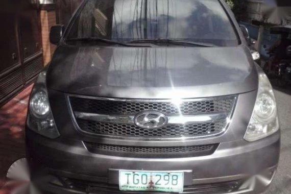 2011 Hyundai Grand Starex VGT GOLD
