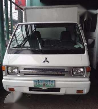 Well maintained 2011 Mitsubishi L300 Van Diesel MT for sale