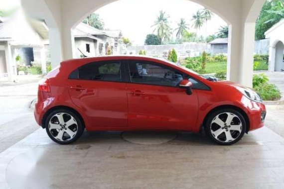 KIA RIO Hatchback 2012 AT