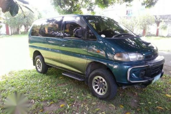 mitsubishi delica spacegear 4x4 turbo diesel