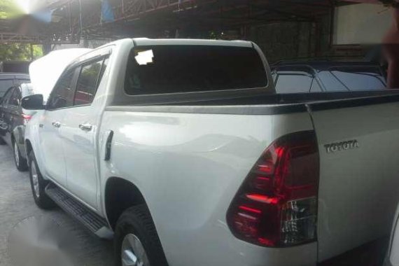2017 Toyota Hilux for 1165M G MT
