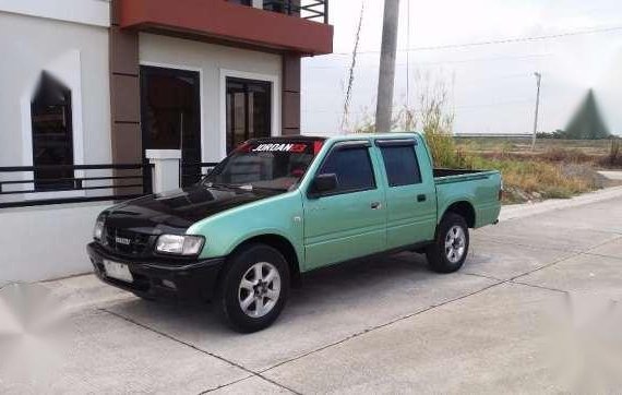 Isuzu Fuego 2004 manual 4x2