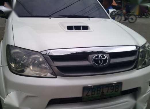 Toyota Fortuner V 2005 model 4x4 
