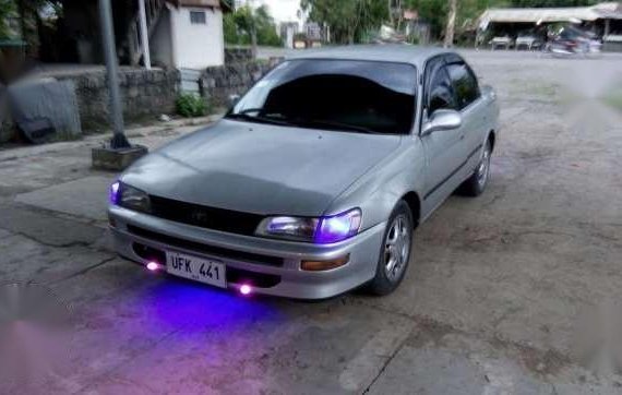 Toyota corolla gli 1.6