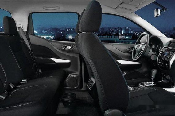 Nissan NP300 Navara 2016 VL A/T for sale