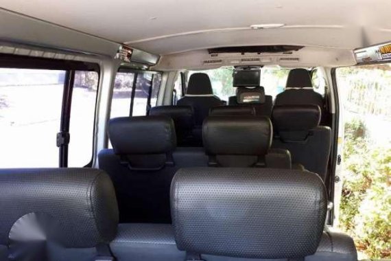 Toyota Hiace Commuter 2013 15 Seater