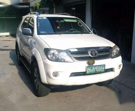 Toyota Fortuner 2008 AT Gas