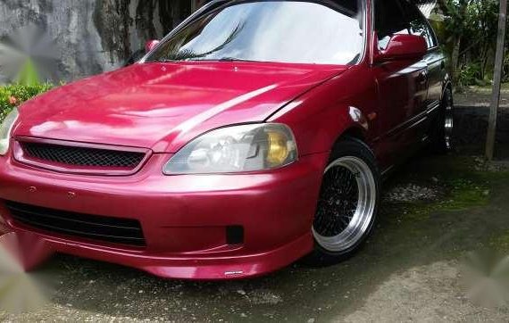 Honda civic 2000 model padek
