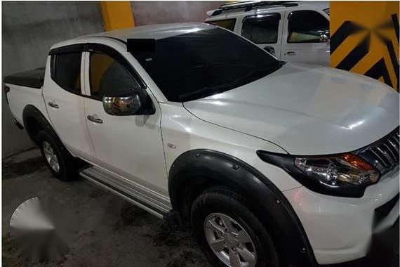 2015 Mitsubishi Strada GLX V for sale