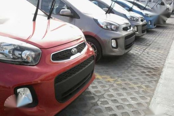 10 828 monthly Summer Hot Madness kia Picanto Manual is going Fast!