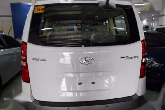 2017 Hyundai Grand Starex 2.5 CRDi Swivel Seats AT 78K DP ONLY