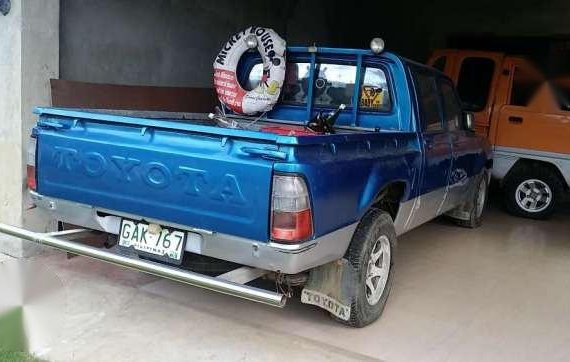 Rush for sale Toyota hilux 1979 model