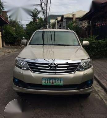 2012 Toyota Fortuner 4x2 Diesel Automatic 875k First Owned Rush