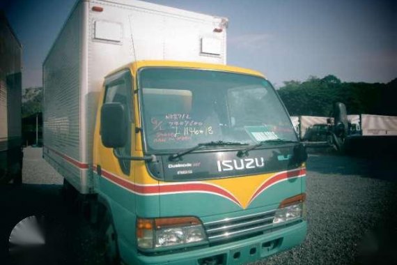 1146 #13 Isuzu Elf Aluminum Closed Van Truck