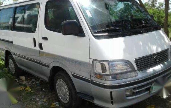 Toyota Hiace GL 1999 model 14 seater 2L engine 2.4 diesel manual