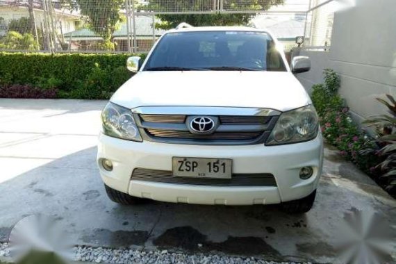 Toyota fortuner 2010