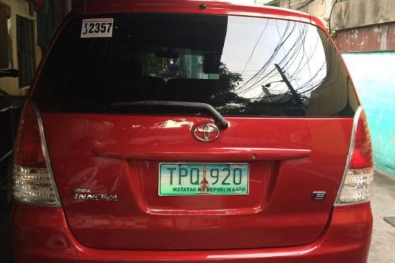Toyota Innova 2011 Gasoline Automatic Red