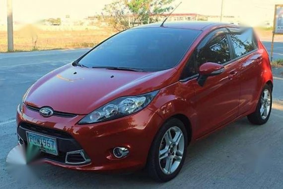 Ford Fiesta S 2011 Hatchback AT top of the line (alt jazz rio accent)