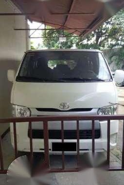 Toyota Hiace Commuter 2014