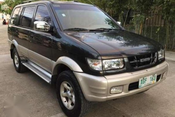 Isuzu Crosswind Xuv MT 2003 revo adventure 2004 innova sportivo 2005
