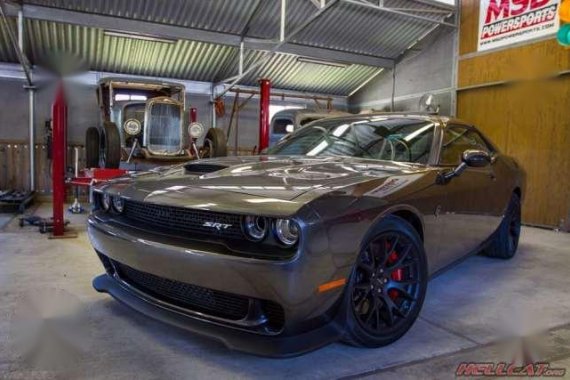 New 2017 Dodge Challenger SRT Hellcat vs Mustang vs Camaro vs GTR