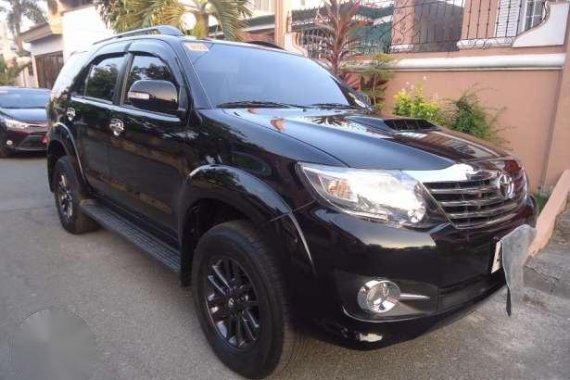 2015 Toyota Fortuner G 4x2 Diesel Manual - 975k