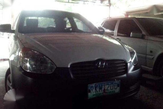 2010 hyundai accent diesel - 2006 audi a6 -1995 c220