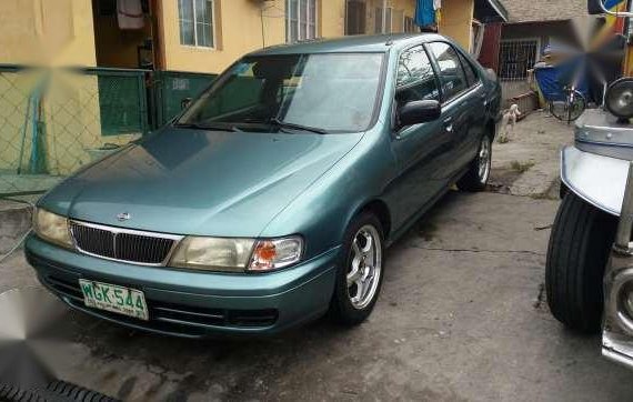 1.4 Nissan Sentra Exalta 1999 model