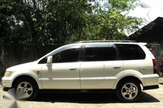 Mitsubishi Grandis AT Chariot