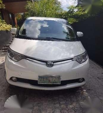 Toyota Previa Minivan