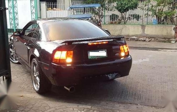 2002 Ford Mustang V6 Coupe