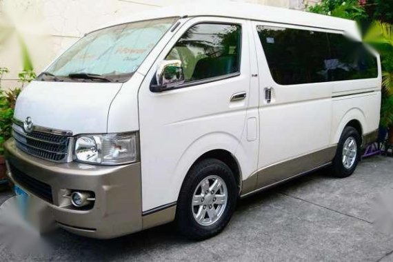 Toyota Hiace Super Grandia 2009 (107k km)