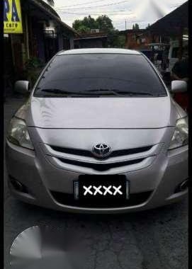 Well maintained Toyota Vios 1.3 E MT 2010 model silver color for sale