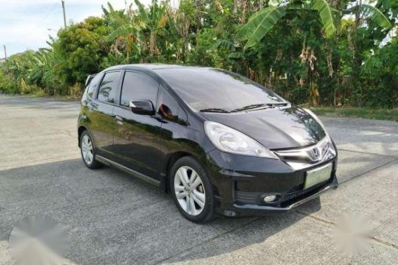 Honda Jazz 2012 1.5 AT Fresh inside/out for sale