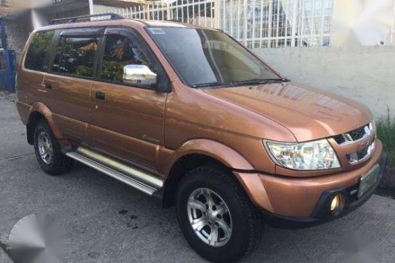 Isuzu Crosswind XUVi MT 2005 Brown For Sale