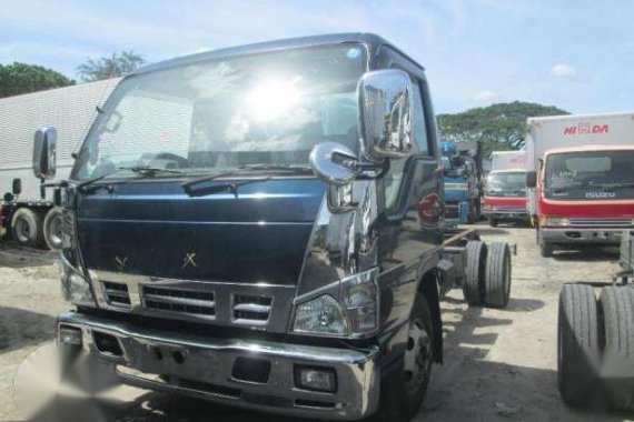 1120 #9 Isuzu Elf Wing Van Truck