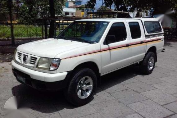 For sale Nissan Frontier 2005 MT 2.7S